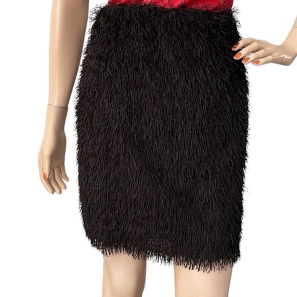 Black Fringe Skirt, EUC, Sz L, back zip, lined, stretchy, unique and super cute - Picture 12 of 12